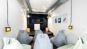 unafax House